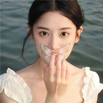 一半是火焰，一半是海水